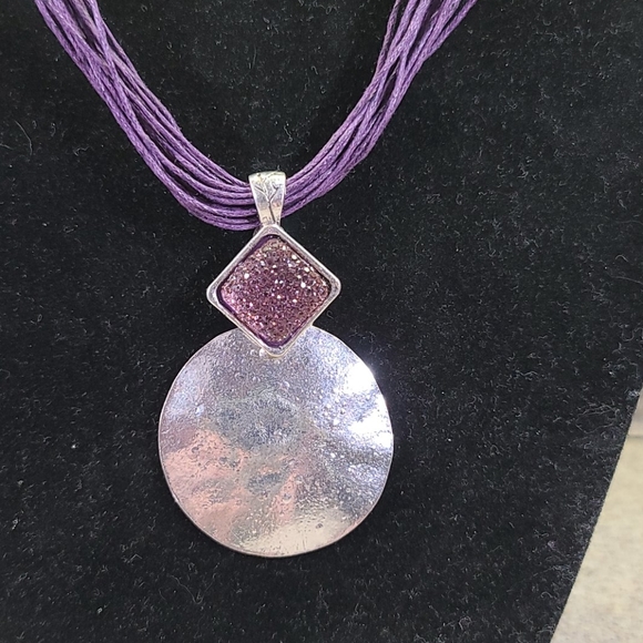 PENDANT PURPLE silver/Black tone. - Picture 2 of 9